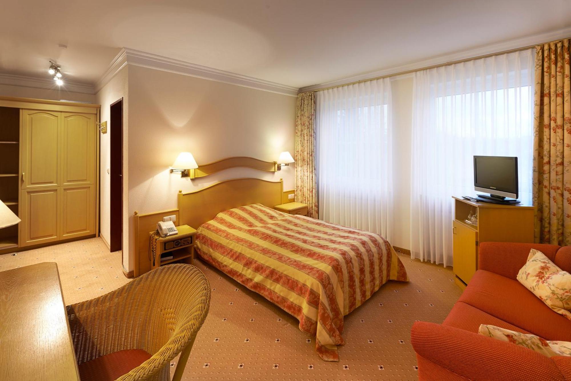 Hotel Kastanienhof 4*